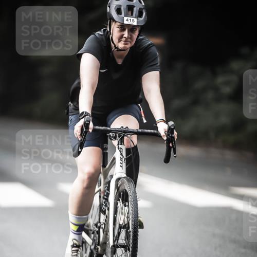 13.09.2026 - Stadtparktriathlon H.Heesch http://msf.ph/oto/10375825 13.09.2026 10:57:03 Radfahren 382, 394, 415, 462, 480, 522, 540, 600 meine-sportfotos.de