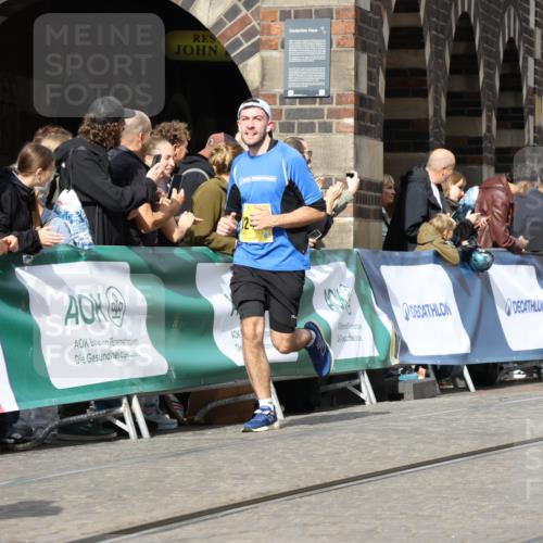 13.09.2026 - 21. swb-Marathon Bremen Strokosch-Dieckow http://msf.ph/oto/10375853 13.09.2026 11:02:49 Ziel 10153, 10154, 10273, 10274, 10278, 10338, 10738, 10885, 10915, 11137, 11261, 11505, 11508, 11526, 11554, 11662, 11853, 11886, 11890, 11945, 12169, 12252, 12429, 12489, 10185, 10715, 10731, 11095, 11313, 11564, 11697, 11730, 11785, 12247, 12421, 12432, 12448, 12465, 12483 meine-sportfotos.de