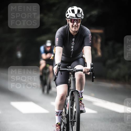 13.09.2026 - Stadtparktriathlon H.Heesch http://msf.ph/oto/10375861 13.09.2026 10:57:05 Radfahren 382, 415, 462, 480, 540 meine-sportfotos.de