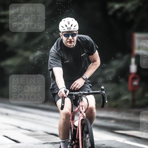 13.09.2026 - Stadtparktriathlon H.Heesch http://msf.ph/oto/10375867 13.09.2026 12:15:14 Radfahren 884, 922, 983, 1006, 1050, 1054 meine-sportfotos.de