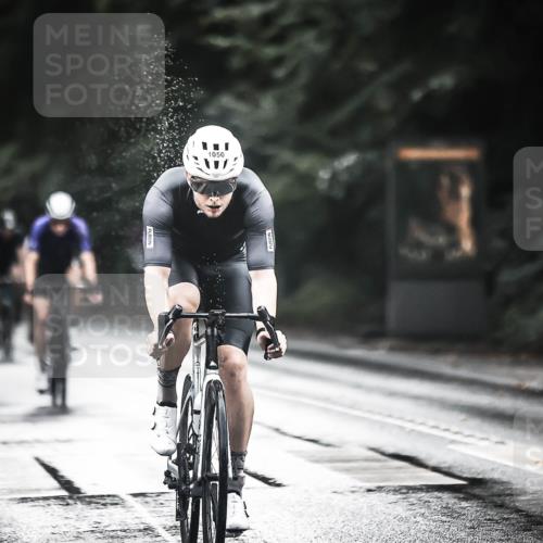 13.09.2026 - Stadtparktriathlon H.Heesch http://msf.ph/oto/10375906 13.09.2026 12:15:16 Radfahren 922, 983, 1006, 1025, 1026, 1040, 1050, 1054 meine-sportfotos.de