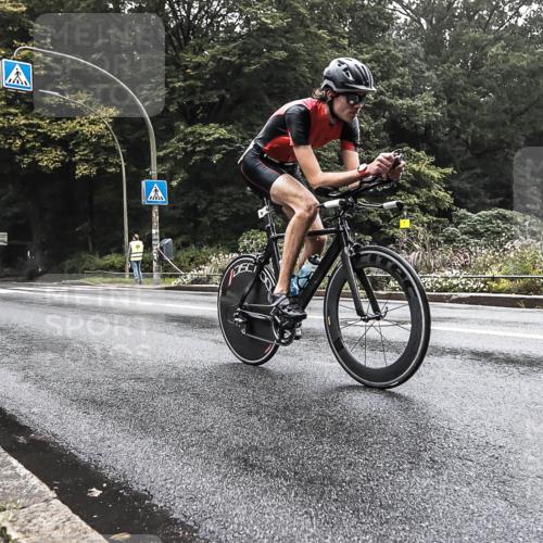 13.09.2026 - Stadtparktriathlon H.Heesch http://msf.ph/oto/10375917 13.09.2026 09:20:45 Radfahren 99, 138 meine-sportfotos.de