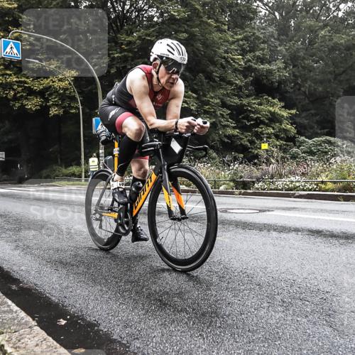13.09.2026 - Stadtparktriathlon H.Heesch http://msf.ph/oto/10375939 13.09.2026 09:20:58 Radfahren 108, 133 meine-sportfotos.de