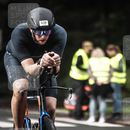 13.09.2026 - Stadtparktriathlon H.Heesch http://msf.ph/oto/10375940 13.09.2026 10:57:15 Radfahren 539, 664 meine-sportfotos.de