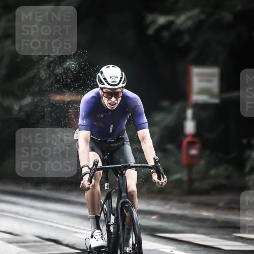 13.09.2026 - Stadtparktriathlon H.Heesch http://msf.ph/oto/10375948 13.09.2026 12:15:18 Radfahren 922, 1006, 1025, 1026, 1040, 1050, 1054, 1068 meine-sportfotos.de