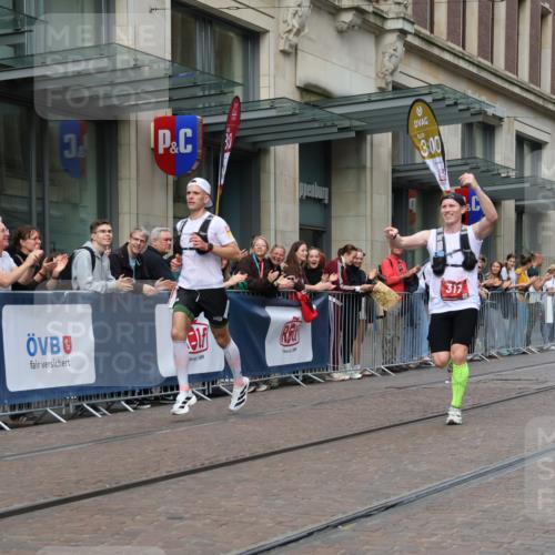 13.09.2026 - 21. swb-Marathon Bremen Strokosch-Dieckow http://msf.ph/oto/10375968 13.09.2026 12:29:12 Ziel 821, 1651, 317, 608, 796, 1046 meine-sportfotos.de