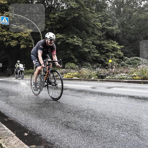 13.09.2026 - Stadtparktriathlon H.Heesch http://msf.ph/oto/10375978 13.09.2026 09:21:33 Radfahren 106, 143, 150 meine-sportfotos.de