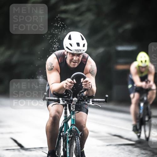 13.09.2026 - Stadtparktriathlon H.Heesch http://msf.ph/oto/10375985 13.09.2026 12:15:22 Radfahren 1006, 1025, 1026, 1040, 1050, 1068 meine-sportfotos.de
