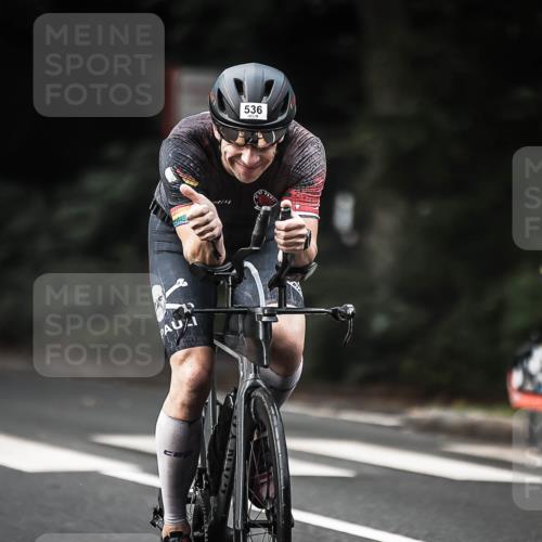 13.09.2026 - Stadtparktriathlon H.Heesch http://msf.ph/oto/10376000 13.09.2026 10:57:24 Radfahren 404, 534, 536, 541, 664 meine-sportfotos.de