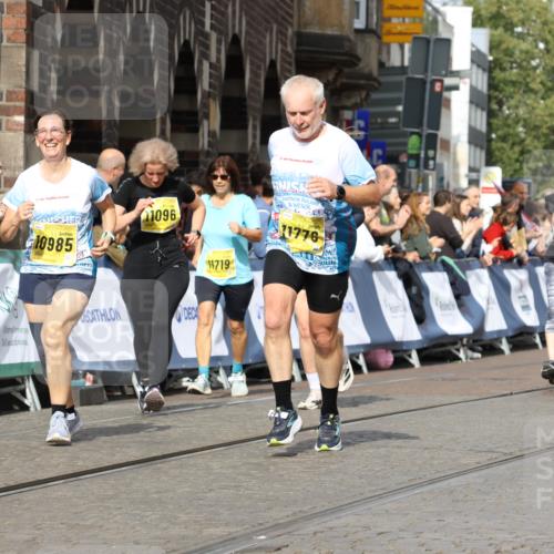 13.09.2026 - 21. swb-Marathon Bremen Strokosch-Dieckow http://msf.ph/oto/10376003 13.09.2026 11:02:51 Ziel 10153, 10154, 10273, 10274, 10278, 10338, 10738, 10885, 11137, 11261, 11505, 11508, 11526, 11554, 11662, 11890, 11945, 12154, 12169, 12252, 12429, 12489, 10185, 10715, 10731, 11095, 11313, 11697, 12421, 12432, 12448, 12465, 12483 meine-sportfotos.de