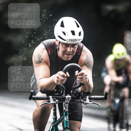 13.09.2026 - Stadtparktriathlon H.Heesch http://msf.ph/oto/10376004 13.09.2026 12:15:22 Radfahren 1006, 1025, 1026, 1040, 1050, 1068 meine-sportfotos.de