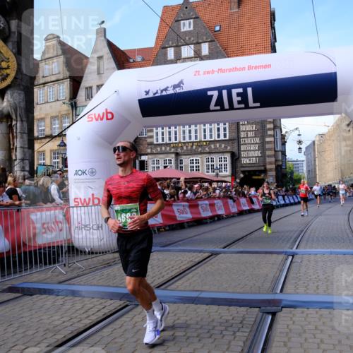 13.09.2026 - 21. swb-Marathon Bremen Tim E. http://msf.ph/oto/10376020 13.09.2026 13:12:20 Ziel 493, 863, 2444, 2447, 2820, 3336, 3703, 4283, 4698, 5521, 5893, 5940, 6739, 7621 meine-sportfotos.de
