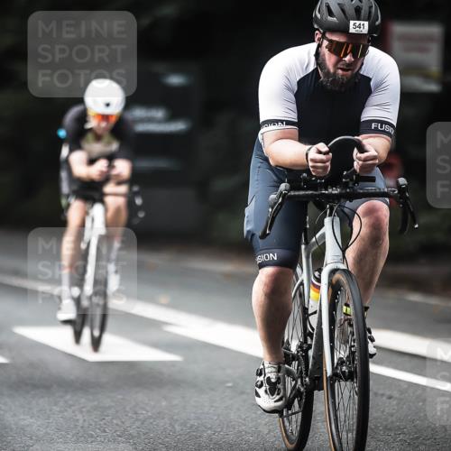 13.09.2026 - Stadtparktriathlon H.Heesch http://msf.ph/oto/10376030 13.09.2026 10:57:26 Radfahren 404, 534, 536, 541, 563 meine-sportfotos.de