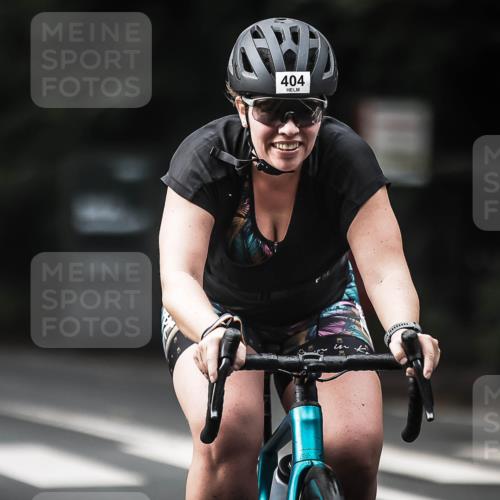 13.09.2026 - Stadtparktriathlon H.Heesch http://msf.ph/oto/10376057 13.09.2026 10:57:27 Radfahren 404, 534, 536, 541, 559, 563 meine-sportfotos.de