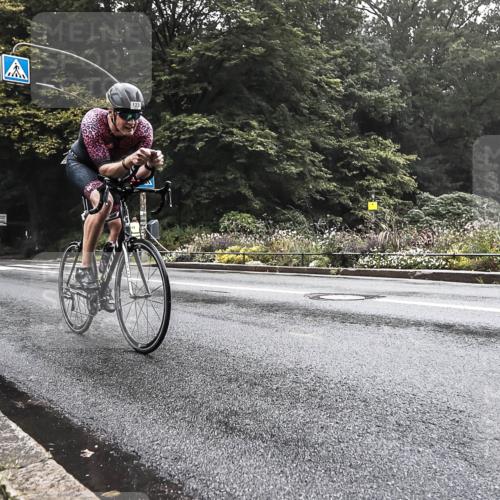 13.09.2026 - Stadtparktriathlon H.Heesch http://msf.ph/oto/10376058 13.09.2026 09:21:55 Radfahren 90, 95, 123, 162, 184 meine-sportfotos.de