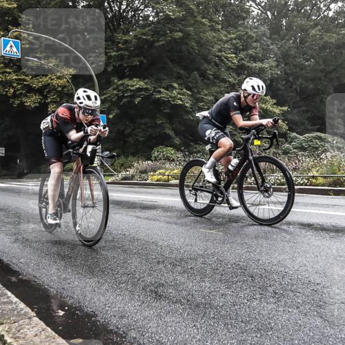 13.09.2026 - Stadtparktriathlon H.Heesch http://msf.ph/oto/10376077 13.09.2026 09:21:59 Radfahren 160, 178, 184, 197, 208 meine-sportfotos.de