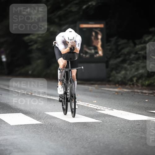 13.09.2026 - Stadtparktriathlon H.Heesch http://msf.ph/oto/10376085 13.09.2026 10:57:31 Radfahren 404, 512, 534, 541, 559, 563, 619 meine-sportfotos.de