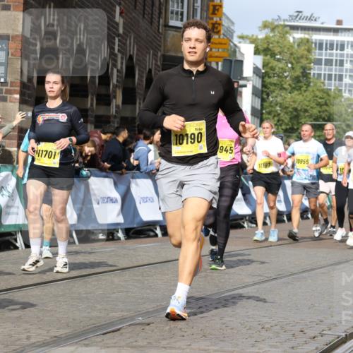 13.09.2026 - 21. swb-Marathon Bremen Strokosch-Dieckow http://msf.ph/oto/10376090 13.09.2026 11:02:53 Ziel 10273, 10278, 11137, 11261, 11508, 11526, 11554, 11662, 11890, 11945, 12154, 12169, 12252, 12429, 12451, 12489, 10185, 10528, 10598, 10715, 10727, 10731, 11070, 11095, 11313, 11676, 11697, 11836, 12214, 12421, 12432, 12448, 12483 meine-sportfotos.de