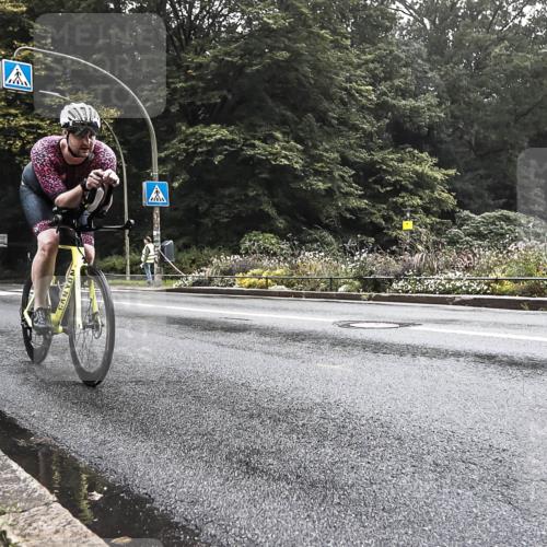 13.09.2026 - Stadtparktriathlon H.Heesch http://msf.ph/oto/10376114 13.09.2026 09:22:13 Radfahren 125, 163, 177, 192 meine-sportfotos.de