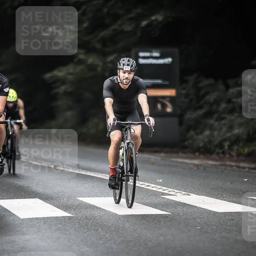 13.09.2026 - Stadtparktriathlon H.Heesch http://msf.ph/oto/10376130 13.09.2026 10:57:36 Radfahren 400, 512, 559, 560, 563, 619 meine-sportfotos.de