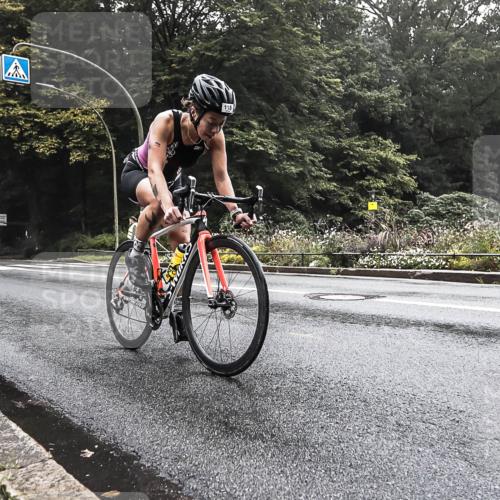 13.09.2026 - Stadtparktriathlon H.Heesch http://msf.ph/oto/10376163 13.09.2026 09:22:37 Radfahren 9, 118 meine-sportfotos.de