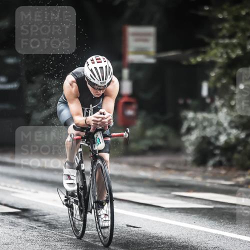 13.09.2026 - Stadtparktriathlon H.Heesch http://msf.ph/oto/10376176 13.09.2026 12:16:47 Radfahren 990, 1001, 1139 meine-sportfotos.de