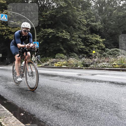 13.09.2026 - Stadtparktriathlon H.Heesch http://msf.ph/oto/10376182 13.09.2026 09:22:43 Radfahren 104, 117, 128, 147, 151 meine-sportfotos.de