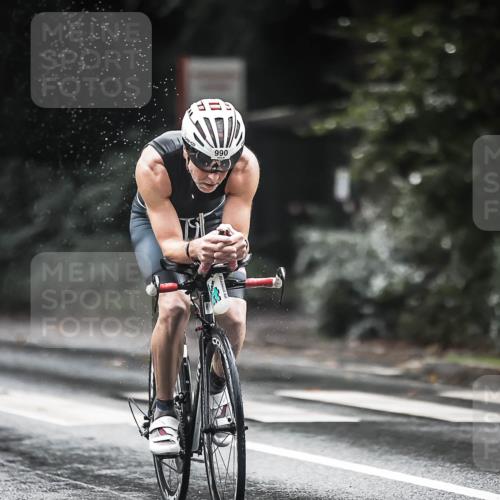13.09.2026 - Stadtparktriathlon H.Heesch http://msf.ph/oto/10376185 13.09.2026 12:16:47 Radfahren 990, 1001, 1139 meine-sportfotos.de