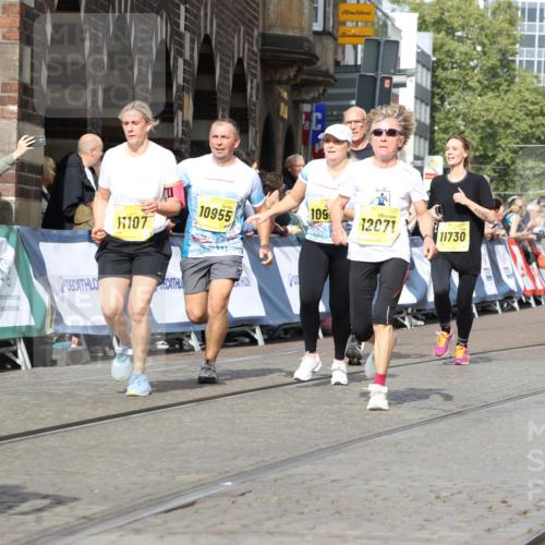 13.09.2026 - 21. swb-Marathon Bremen Strokosch-Dieckow http://msf.ph/oto/10376235 13.09.2026 11:02:56 Ziel 10190, 10945, 10985, 11096, 11137, 11261, 11508, 11526, 11554, 11662, 11701, 11776, 11890, 11945, 12154, 12169, 12252, 12429, 12451, 12489, 10185, 10195, 10528, 10531, 10598, 10715, 10727, 10731, 10959, 11070, 11095, 11313, 11493, 11676, 11836, 12214, 12421, 12432, 12448, 12483 meine-sportfotos.de
