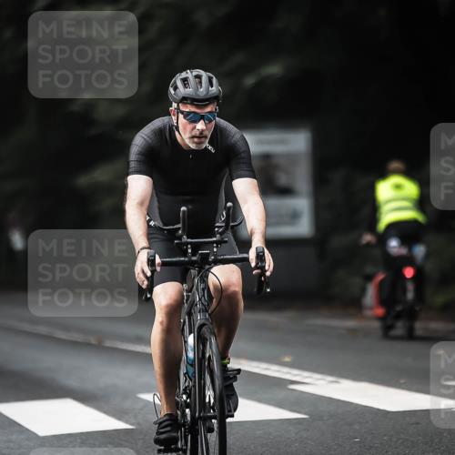 13.09.2026 - Stadtparktriathlon H.Heesch http://msf.ph/oto/10376247 13.09.2026 10:57:46 Radfahren 476, 496, 503, 554, 635 meine-sportfotos.de