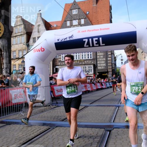 13.09.2026 - 21. swb-Marathon Bremen Tim E. http://msf.ph/oto/10376256 13.09.2026 13:12:27 Ziel 493, 2444, 2447, 2820, 3336, 3362, 3703, 3830, 4283, 5940, 6107, 6739, 7521, 7621, 13013 meine-sportfotos.de