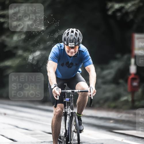 13.09.2026 - Stadtparktriathlon H.Heesch http://msf.ph/oto/10376267 13.09.2026 12:17:06 Radfahren 1039 meine-sportfotos.de