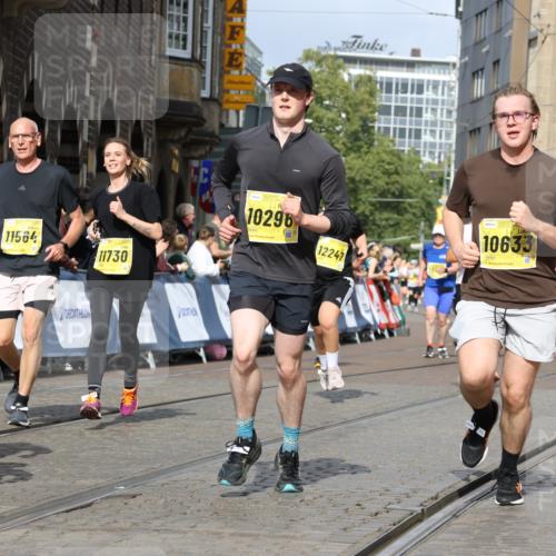 13.09.2026 - 21. swb-Marathon Bremen Strokosch-Dieckow http://msf.ph/oto/10376289 13.09.2026 11:02:58 Ziel 10190, 10296, 10633, 10783, 10945, 10985, 11096, 11137, 11261, 11508, 11526, 11554, 11662, 11701, 11719, 11776, 11890, 11945, 12154, 12169, 12252, 12429, 12451, 12489, 10185, 10195, 10528, 10531, 10598, 10715, 10727, 10959, 11070, 11095, 11493, 11676, 11836, 12214, 12421, 12432, 12483 meine-sportfotos.de
