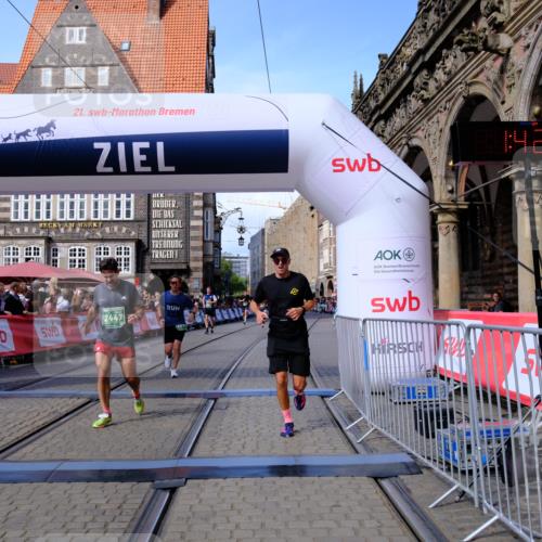 13.09.2026 - 21. swb-Marathon Bremen Tim E. http://msf.ph/oto/10376297 13.09.2026 13:12:30 Ziel 493, 2447, 2820, 3336, 3362, 3703, 3830, 4283, 5940, 6107, 6739, 7328, 7521, 7621, 8981, 13013 meine-sportfotos.de