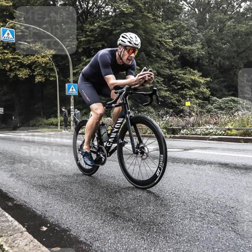 13.09.2026 - Stadtparktriathlon H.Heesch http://msf.ph/oto/10376350 13.09.2026 09:24:01 Radfahren 85, 140, 146 meine-sportfotos.de
