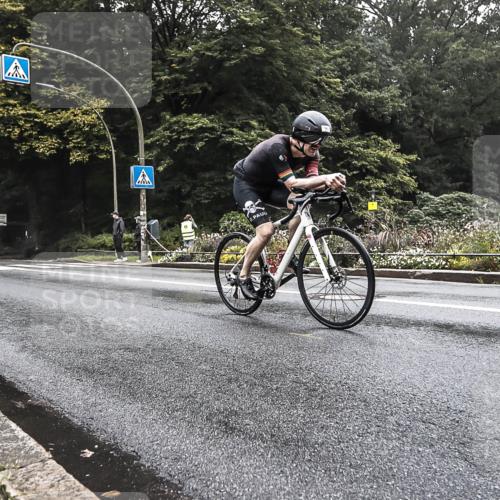 13.09.2026 - Stadtparktriathlon H.Heesch http://msf.ph/oto/10376358 13.09.2026 09:24:03 Radfahren 83, 85, 140 meine-sportfotos.de