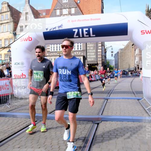13.09.2026 - 21. swb-Marathon Bremen Tim E. http://msf.ph/oto/10376392 13.09.2026 13:12:33 Ziel 899, 2447, 2820, 3362, 3703, 3830, 4283, 5940, 6107, 6739, 7328, 7521, 8981, 13013 meine-sportfotos.de