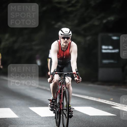 13.09.2026 - Stadtparktriathlon H.Heesch http://msf.ph/oto/10376398 13.09.2026 10:57:56 Radfahren 496, 508, 514, 590, 595, 597, 635, 702 meine-sportfotos.de