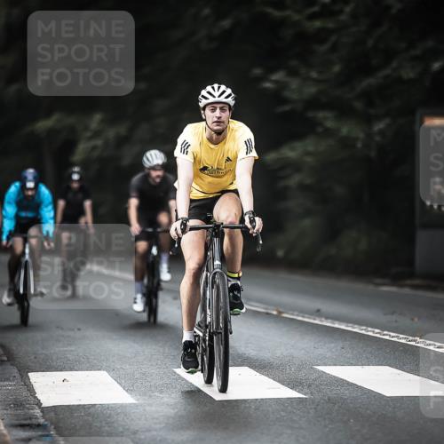 13.09.2026 - Stadtparktriathlon H.Heesch http://msf.ph/oto/10376441 13.09.2026 10:57:58 Radfahren 508, 514, 590, 595, 597, 702 meine-sportfotos.de