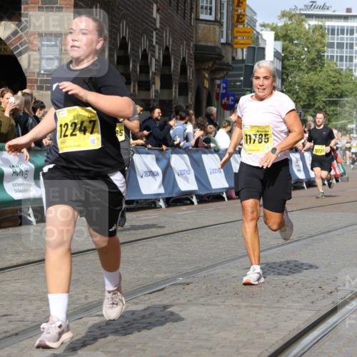13.09.2026 - 21. swb-Marathon Bremen Strokosch-Dieckow http://msf.ph/oto/10376452 13.09.2026 11:03:01 Ziel 10190, 10296, 10633, 10783, 10945, 10954, 10955, 10985, 11096, 11107, 11261, 11508, 11526, 11554, 11564, 11662, 11701, 11719, 11730, 11776, 11945, 12071, 12154, 12247, 12252, 12429, 12451, 12489, 10150, 10195, 10528, 10531, 10598, 10715, 10727, 10959, 11070, 11095, 11493, 11676, 11830, 11836, 12214, 12421, 12432, 12483 meine-sportfotos.de