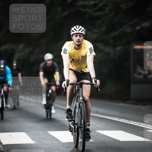 13.09.2026 - Stadtparktriathlon H.Heesch http://msf.ph/oto/10376457 13.09.2026 10:57:59 Radfahren 508, 514, 590, 595, 597, 702 meine-sportfotos.de