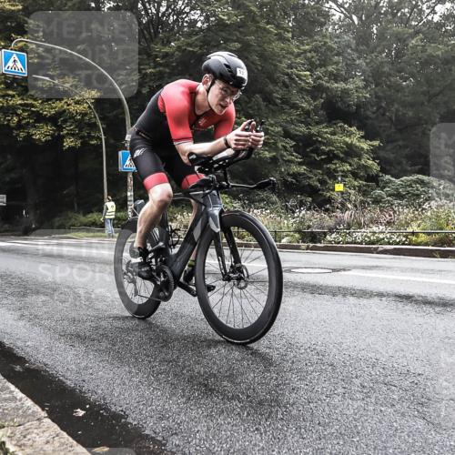 13.09.2026 - Stadtparktriathlon H.Heesch http://msf.ph/oto/10376459 13.09.2026 09:25:11 Radfahren 113, 126, 131 meine-sportfotos.de