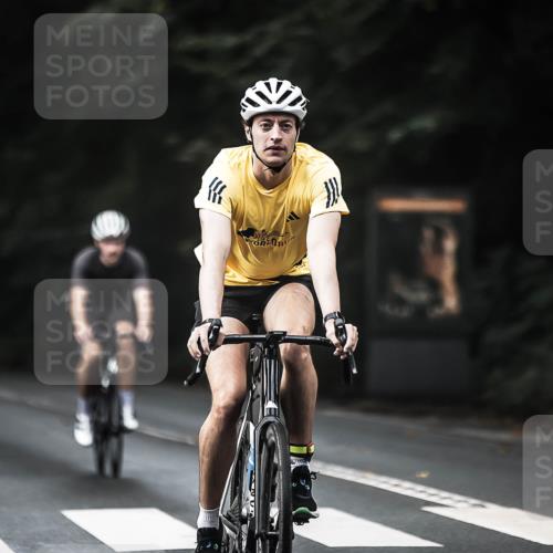 13.09.2026 - Stadtparktriathlon H.Heesch http://msf.ph/oto/10376470 13.09.2026 10:57:59 Radfahren 508, 514, 590, 595, 597, 702 meine-sportfotos.de