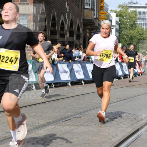 13.09.2026 - 21. swb-Marathon Bremen Strokosch-Dieckow http://msf.ph/oto/10376517 13.09.2026 11:03:02 Ziel 10190, 10296, 10633, 10783, 10945, 10954, 10955, 10985, 11096, 11107, 11261, 11508, 11554, 11564, 11662, 11701, 11719, 11730, 11776, 11785, 11945, 12071, 12154, 12247, 12252, 12429, 12451, 12489, 10150, 10195, 10237, 10528, 10531, 10598, 10715, 10727, 10959, 11070, 11493, 11676, 11830, 11836, 12068, 12214, 12421, 12432, 12483 meine-sportfotos.de