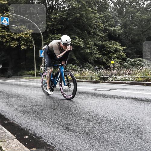 13.09.2026 - Stadtparktriathlon H.Heesch http://msf.ph/oto/10376548 13.09.2026 09:26:20 Radfahren 77, 185, 187 meine-sportfotos.de