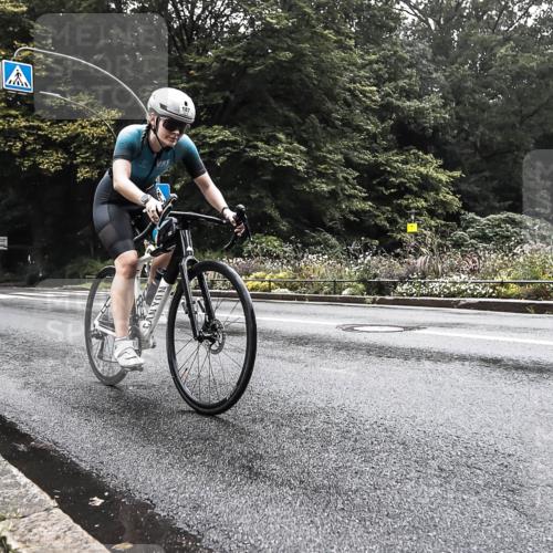 13.09.2026 - Stadtparktriathlon H.Heesch http://msf.ph/oto/10376556 13.09.2026 09:26:22 Radfahren 77, 187, 200 meine-sportfotos.de