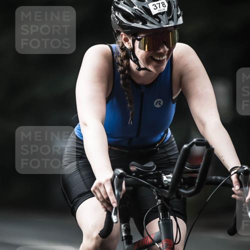 13.09.2026 - Stadtparktriathlon H.Heesch http://msf.ph/oto/10376583 13.09.2026 10:58:07 Radfahren 378, 488, 514, 590, 595 meine-sportfotos.de