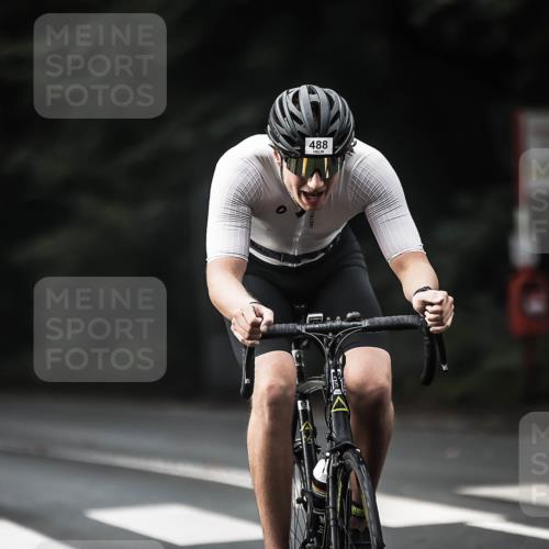 13.09.2026 - Stadtparktriathlon H.Heesch http://msf.ph/oto/10376617 13.09.2026 10:58:09 Radfahren 378, 488, 528 meine-sportfotos.de