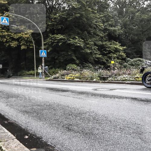 13.09.2026 - Stadtparktriathlon H.Heesch http://msf.ph/oto/10376619 13.09.2026 09:26:49 Radfahren 96, 102, 181 meine-sportfotos.de