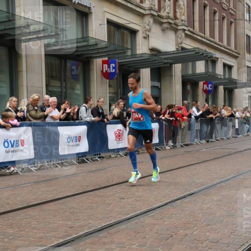 13.09.2026 - 21. swb-Marathon Bremen Strokosch-Dieckow http://msf.ph/oto/10376624 13.09.2026 12:31:24 Ziel 1149 meine-sportfotos.de